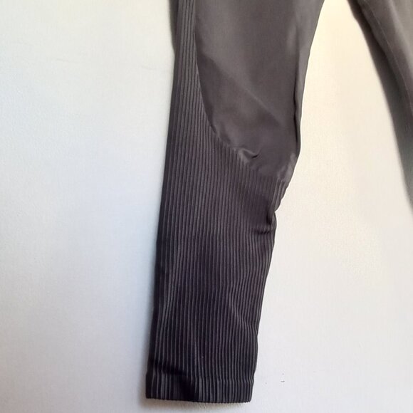 PELOTON leggings - Picture 5 of 7